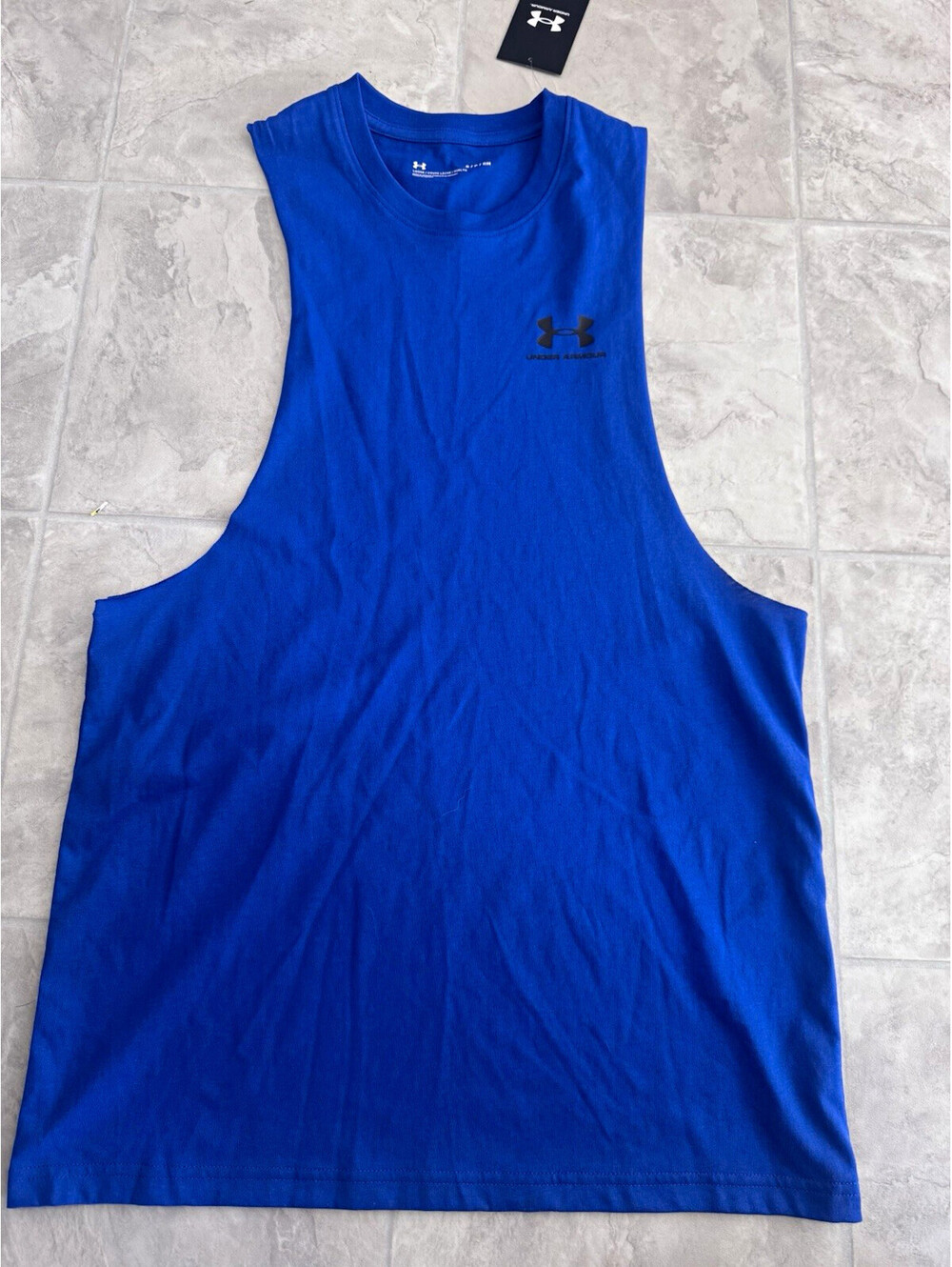 Under Armour Mens Blue left chest cut off tank size small